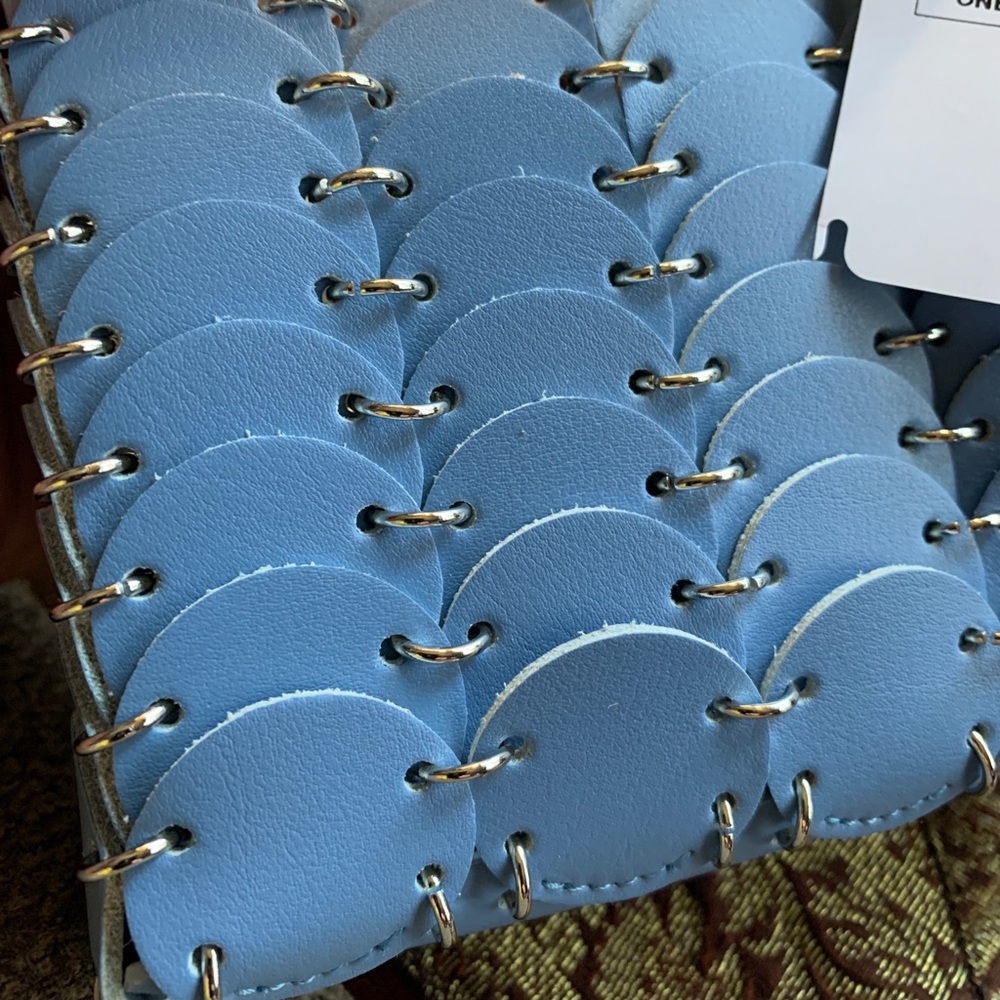SOLD⛔️Authentic PACO RABANNE Linked leather magnetic closure crossbody - Picture 2 of 15